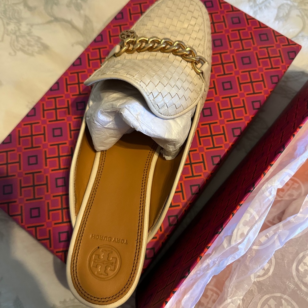 Tory Burch loafer